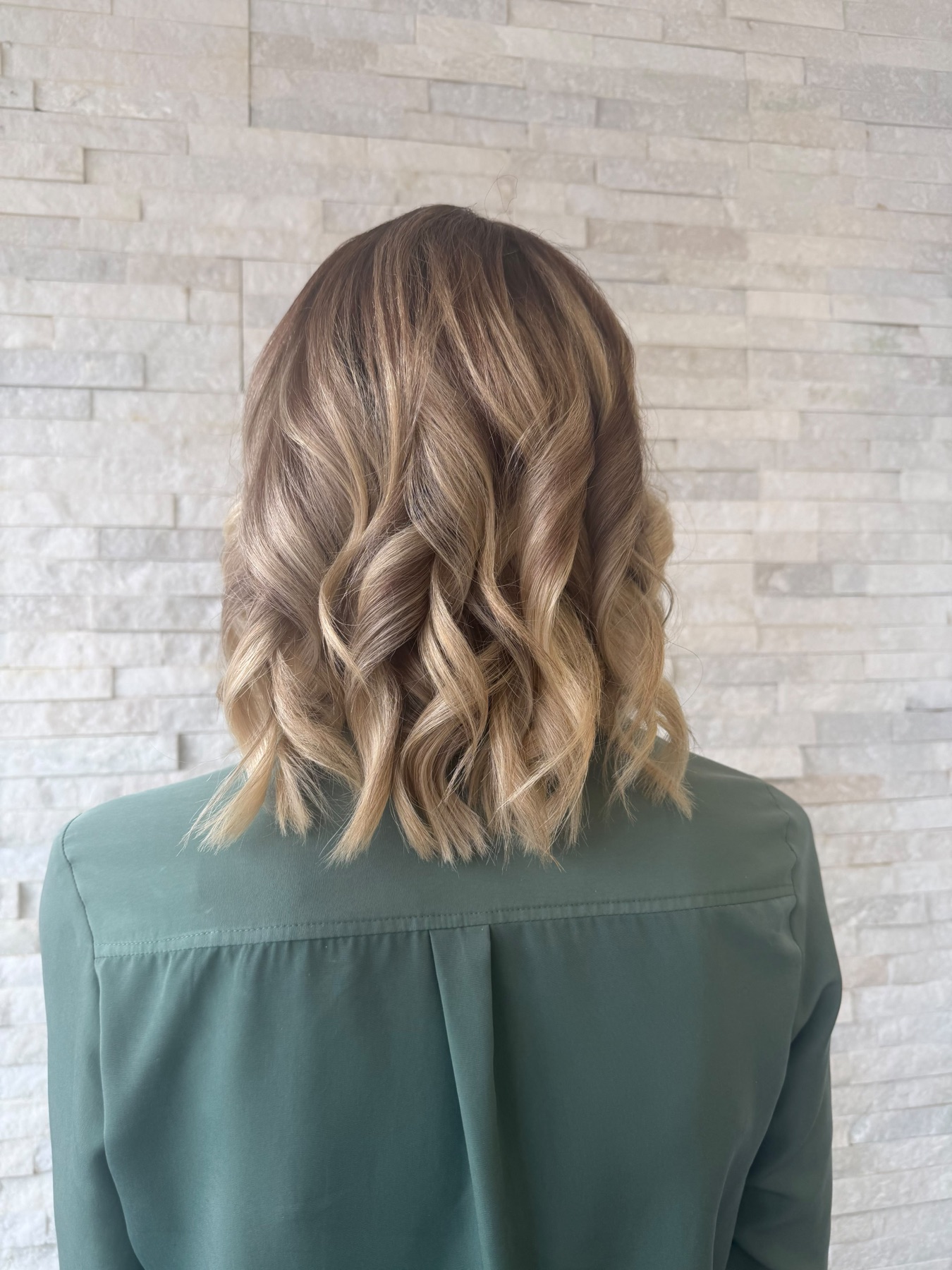 Honey blonde bob by CL Studio
